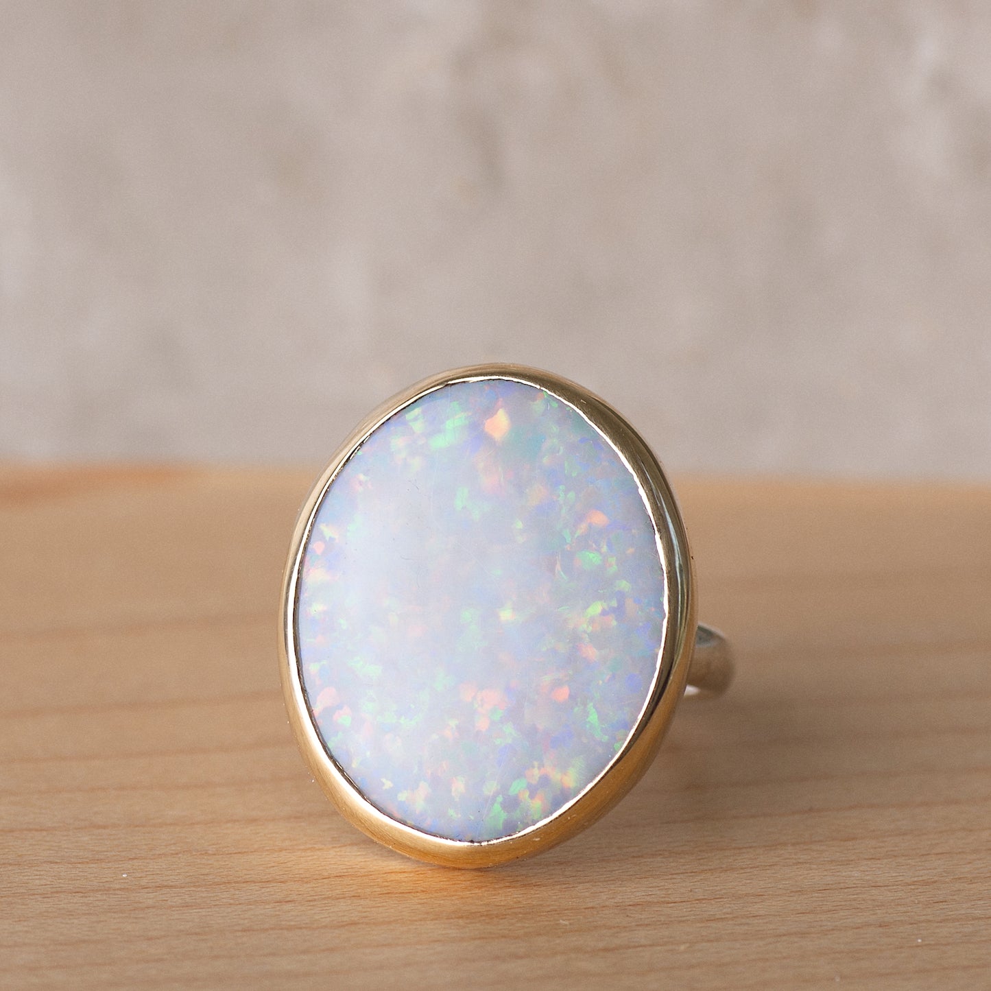 Luminous Ring ◇ Australian Opal ◇ 14K gold bezel