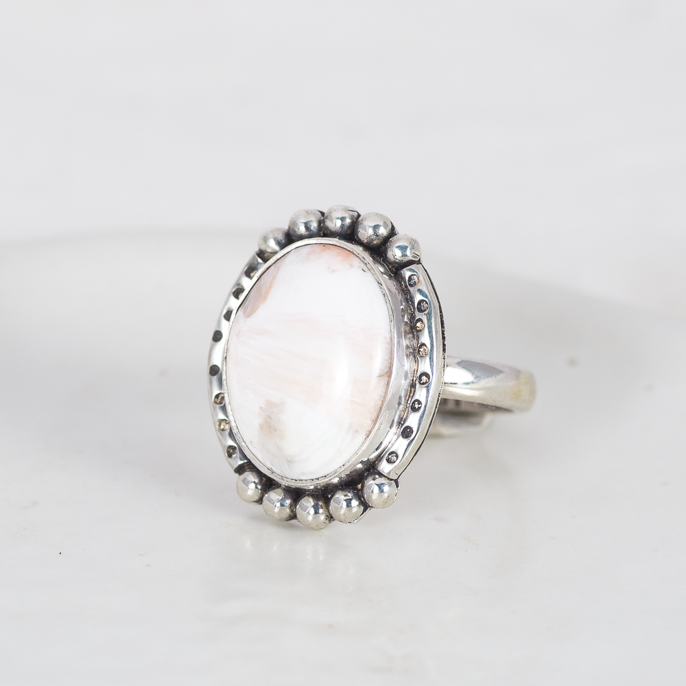 Petite Wanderer Ring ◇ Peach Scolecite ◇ Size 8