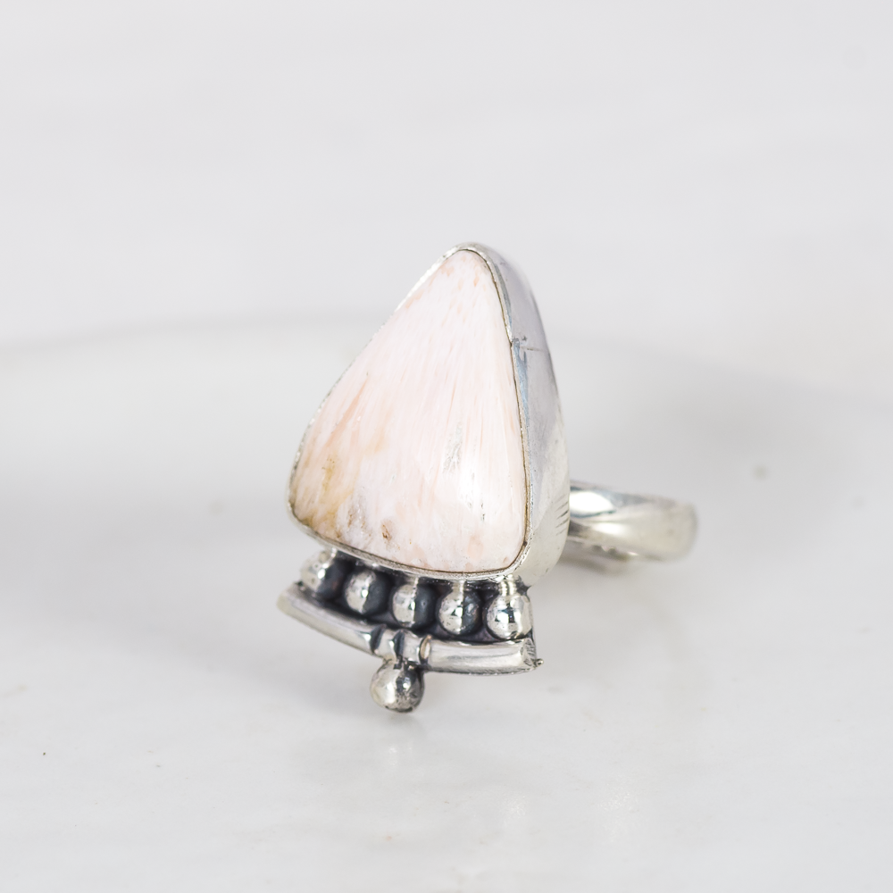 Emergence Ring ◇ Peach Scolecite ◇ Size 7.5