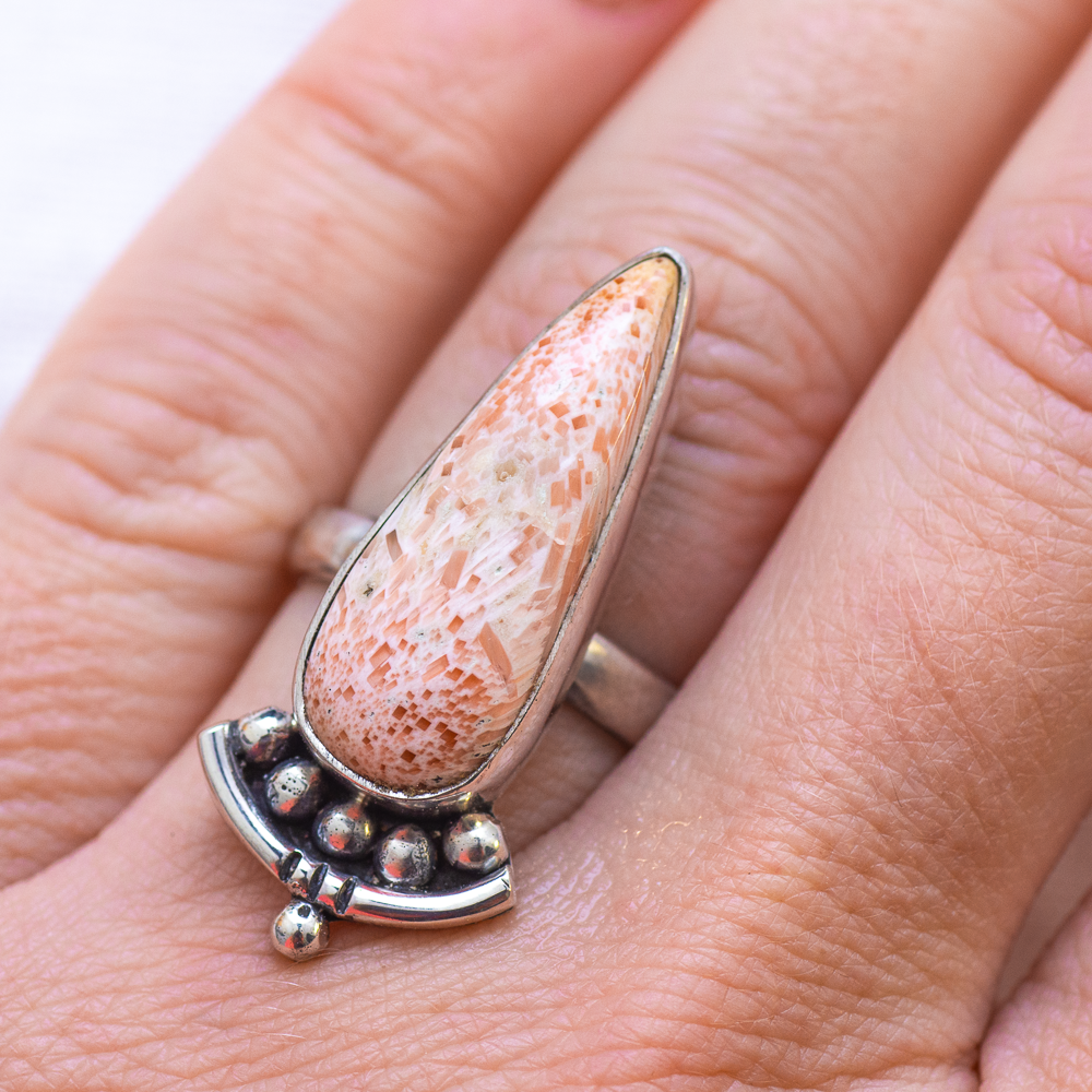 Emergence Ring ◇ Peach Scolecite ◇ Size 7.5