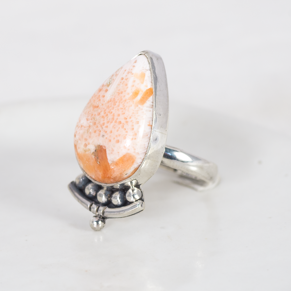Emergence Ring ◇ Peach Scolecite ◇ Size 7.5