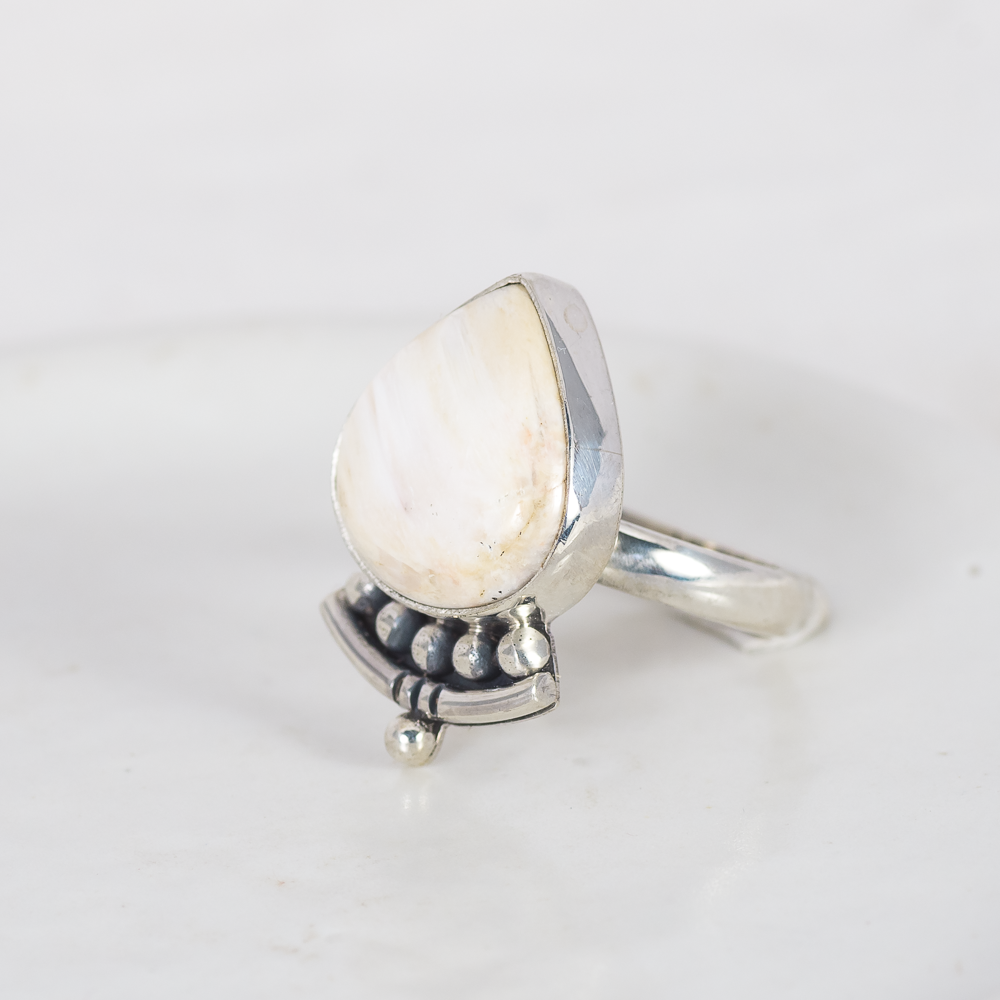 Emergence Ring ◇ Peach Scolecite ◇ Size 8