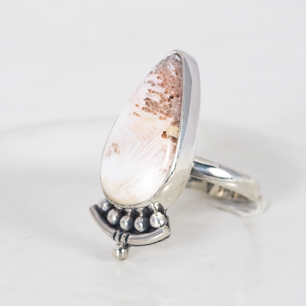 Emergence Ring ◇ Peach Scolecite ◇ Size 10