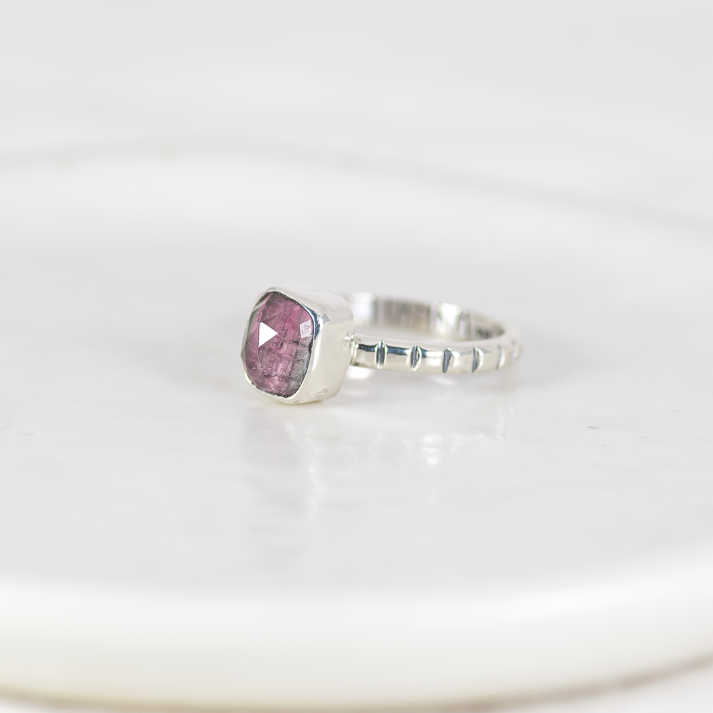 Faceted Tourmaline Stacking Ring ◇ Size 6.5