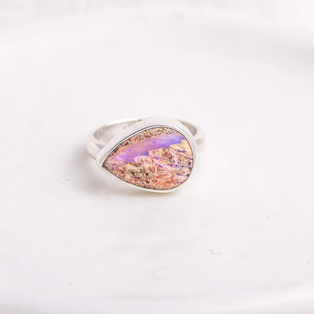 Horizontal Luminous Ring ◇ Australian Opal ◇ Size 6