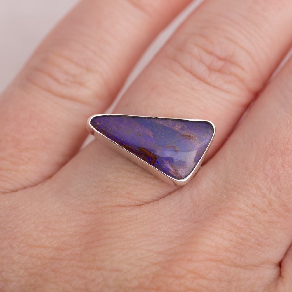 Horizontal Luminous Ring ◇ Australian Opal ◇ Size 7