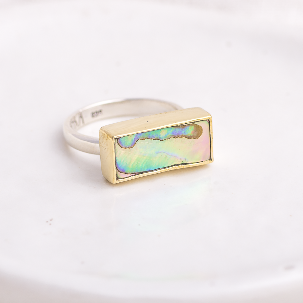Horizontal Luminous Ring ◇ Abalone ◇ Size 9