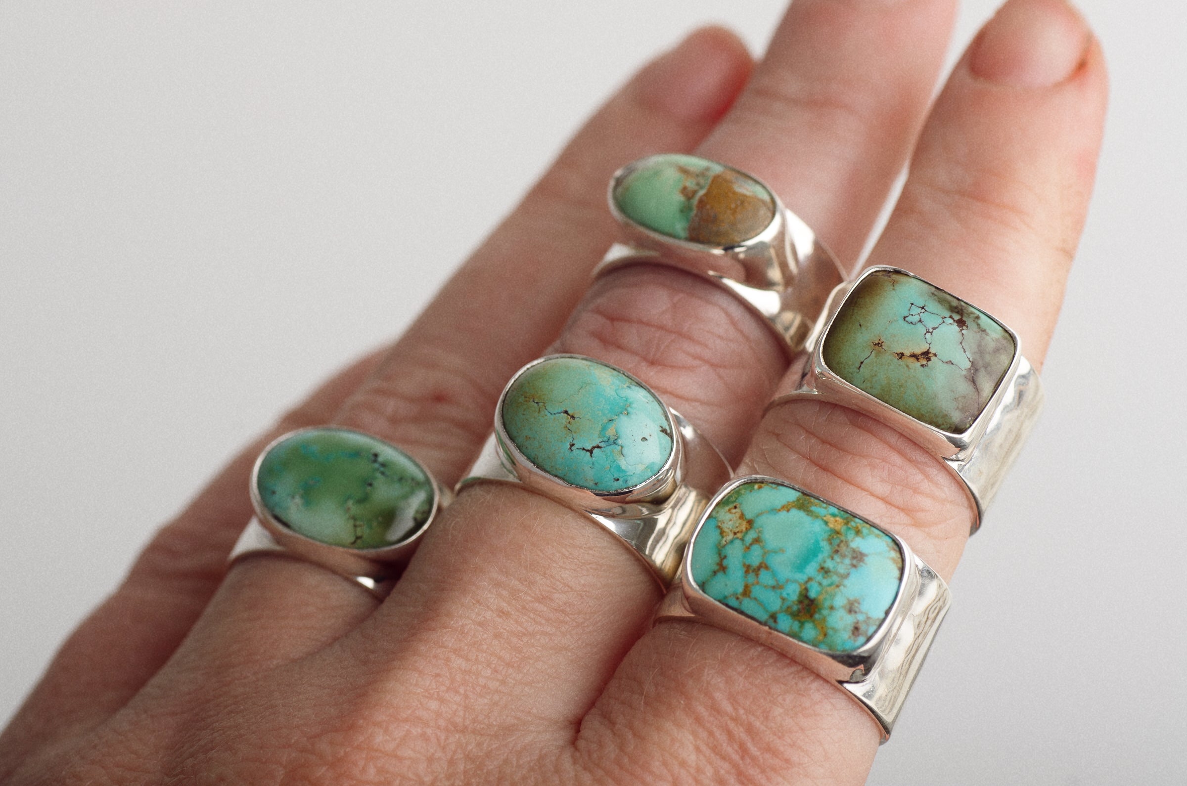 Variscite Hammered Wide Band Ring ◇ Australian Green Variscite ◇ Size 8.5