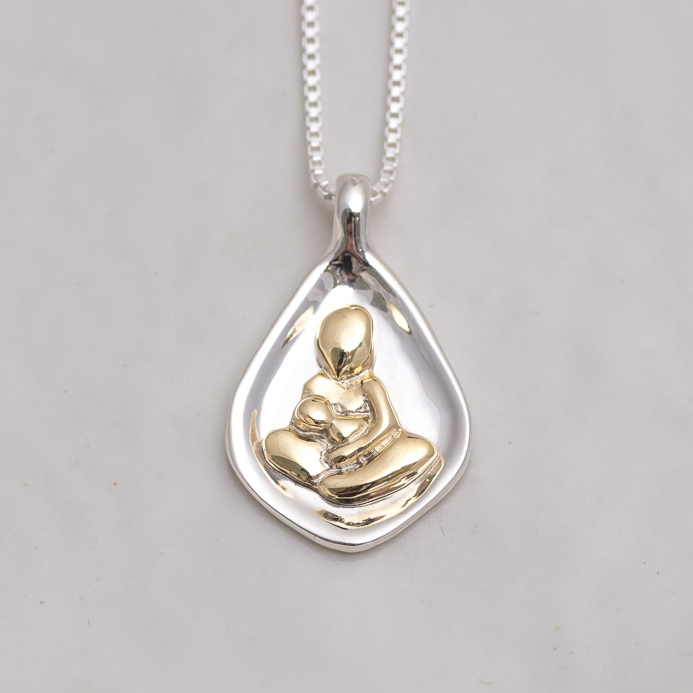 The Mama Pendant ◇ Mixed Metal