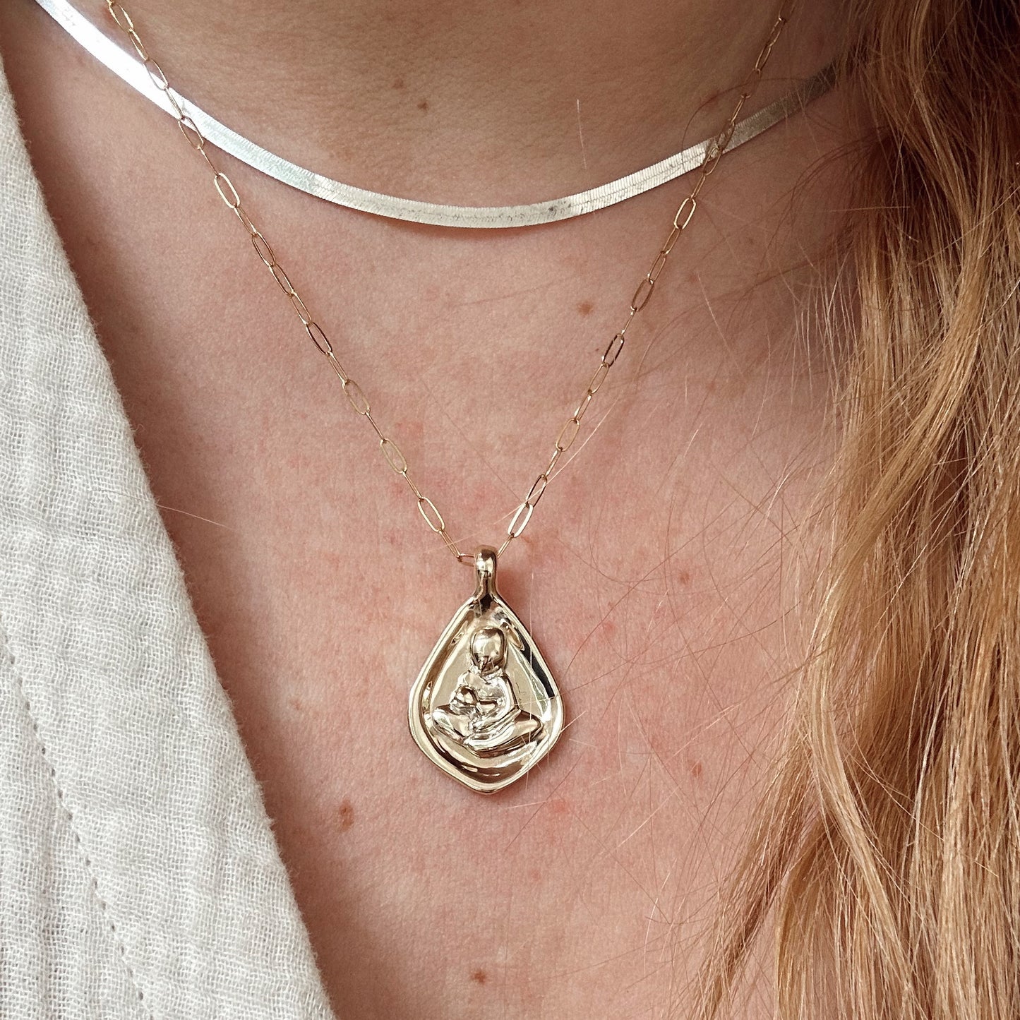 The Mama Pendant ◇ 14k Gold