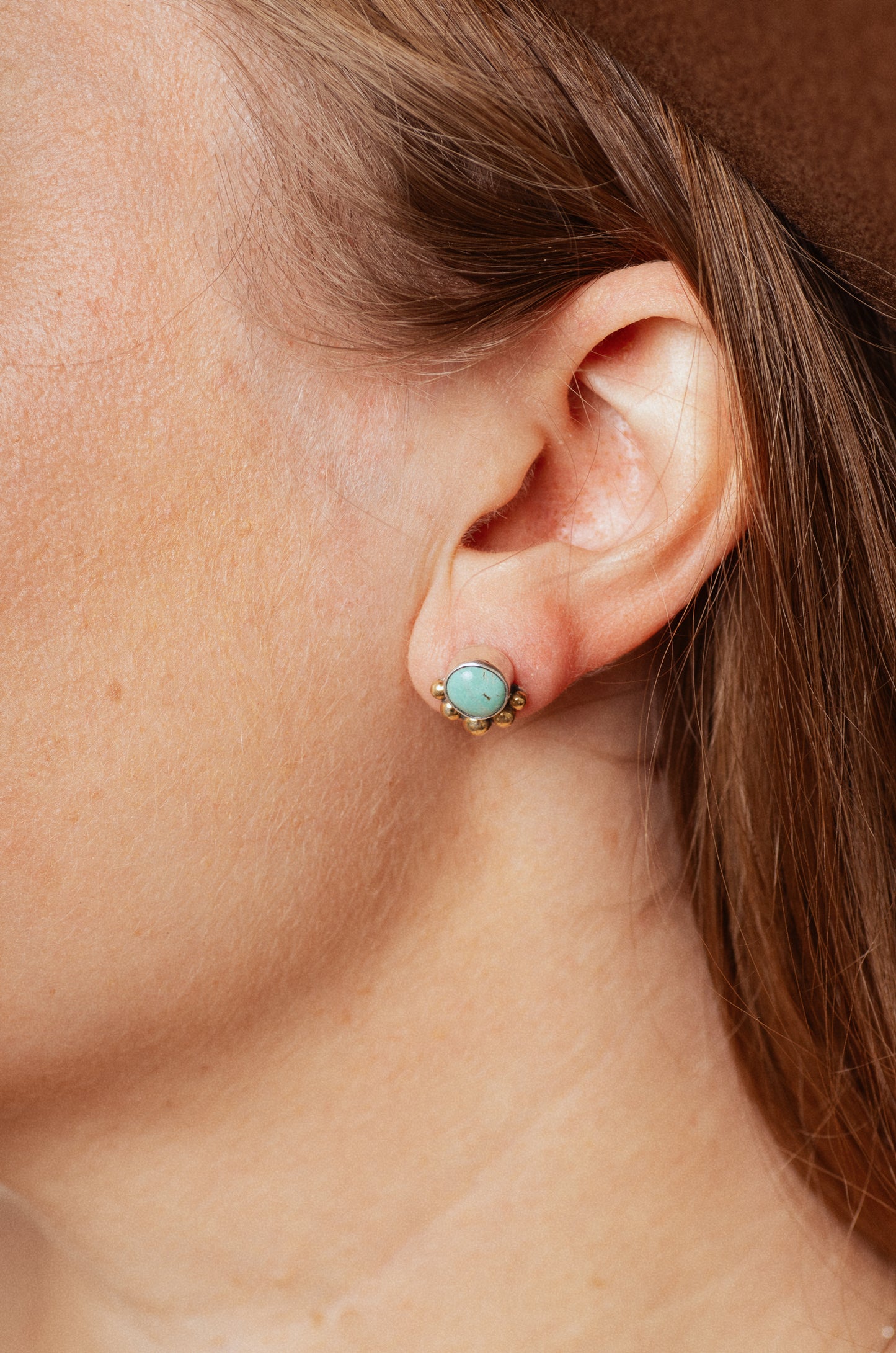 Turquoise Stud Earrings (A) ◇ Kingman Turquoise