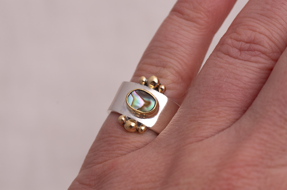 Abalone Affinity Ring ◇ Size 5.5