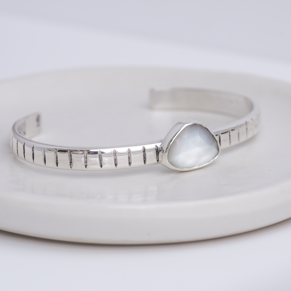 Stone Ridge Cuff ◇ Rosecut Mother of Pearl (Seconds)