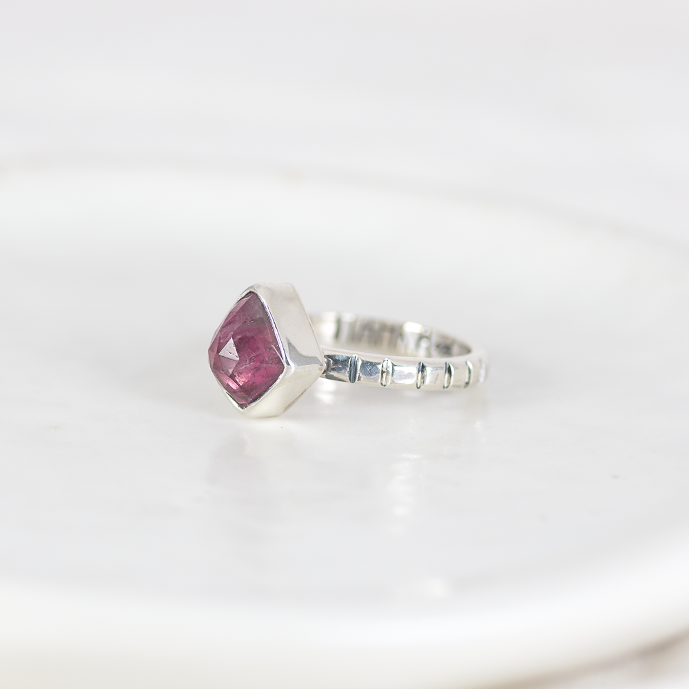 Faceted Tourmaline Stacking Ring ◇ Size 6