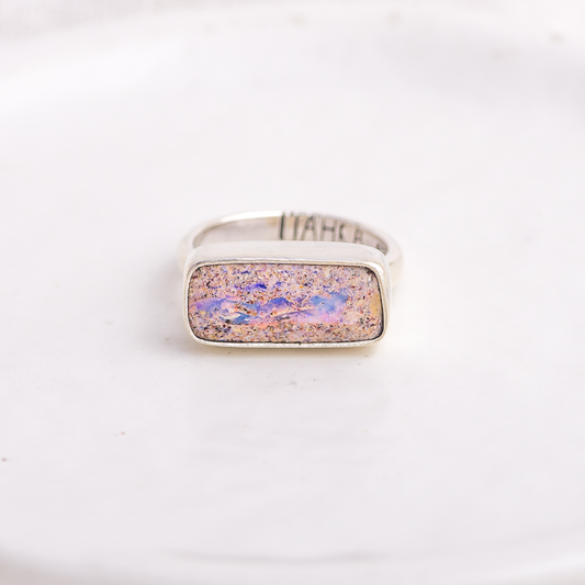 Horizontal Luminous Ring ◇ Australian Opal ◇ Size 6.5