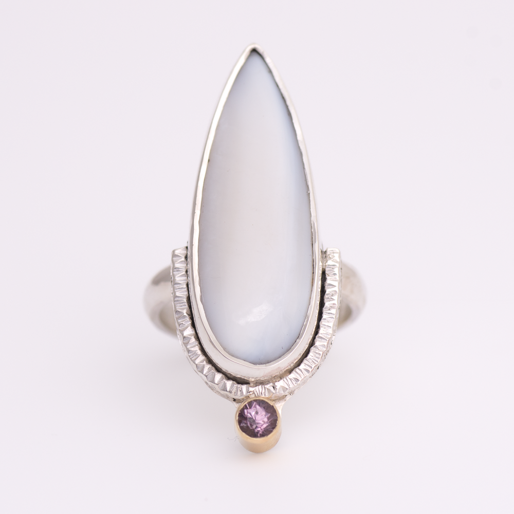 Weave Ring ◇ Mother of Pearl + Lavender Spinel ◇ Size 6