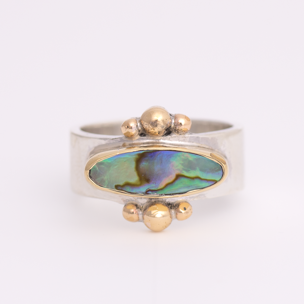 Elongated Abalone Affinity Ring ◇ Size 6.5