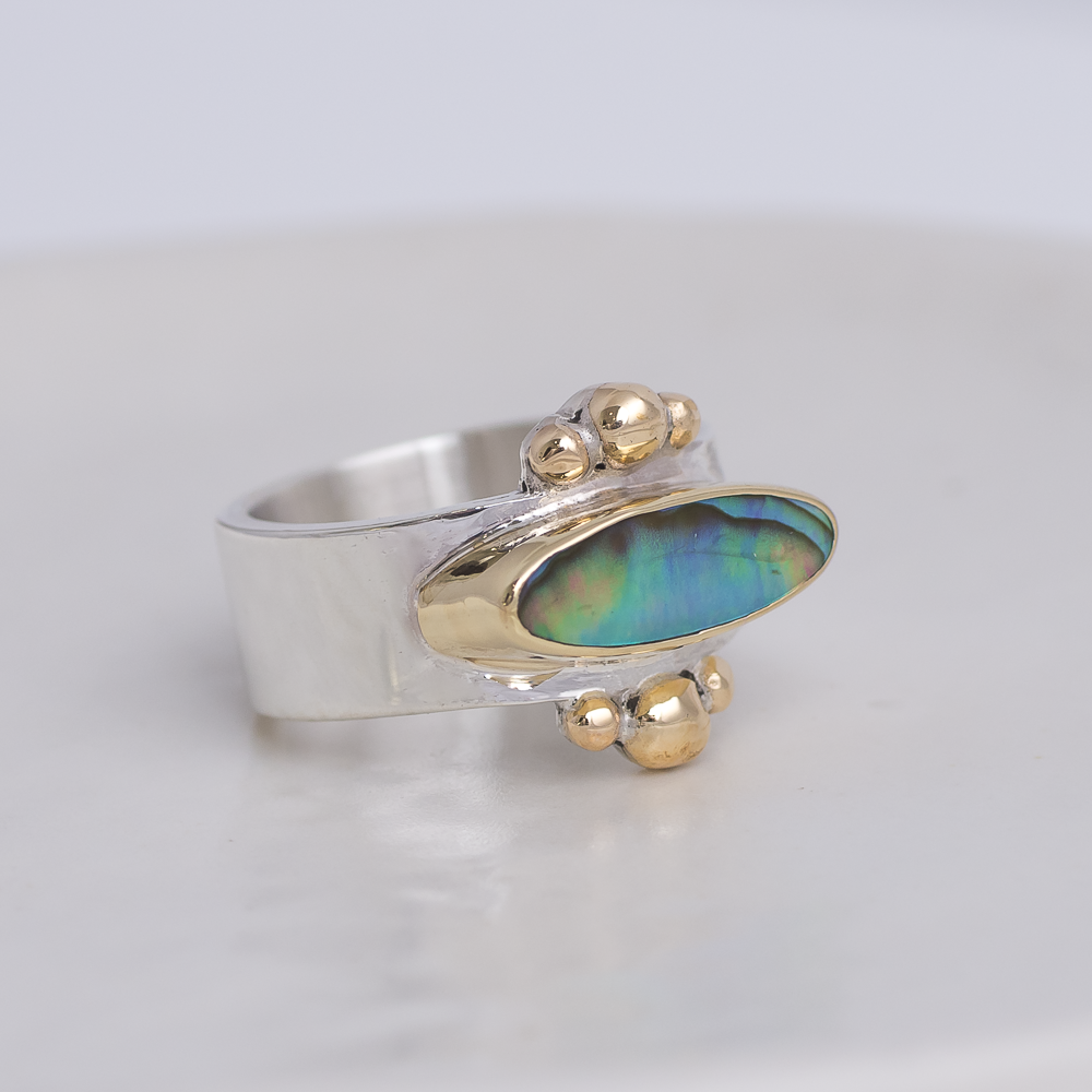 Elongated Abalone Affinity Ring ◇ Abalone ◇ Size 5.5