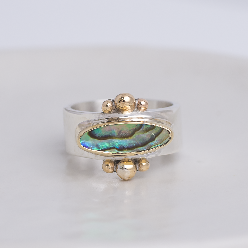 Elongated Abalone Affinity Ring ◇ Abalone ◇ Size 6