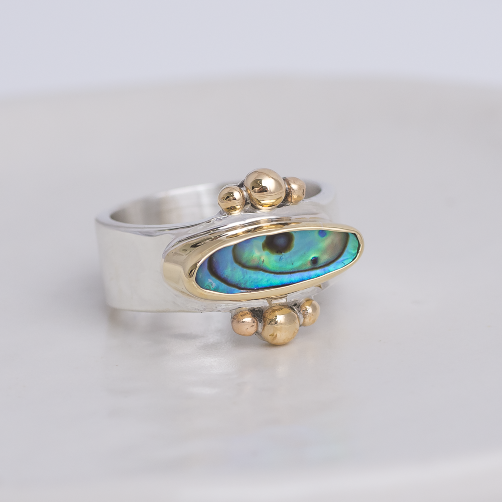 Elongated Abalone Affinity Ring ◇ Abalone ◇ Size 6.5
