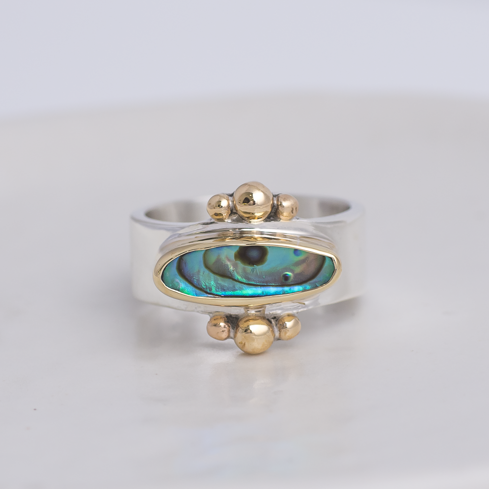 Elongated Abalone Affinity Ring ◇ Abalone ◇ Size 6.5