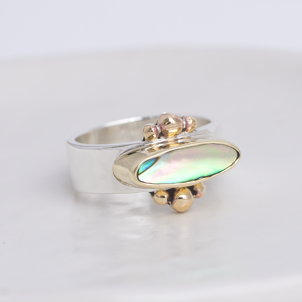 Elongated Abalone Affinity Ring ◇ Abalone ◇ Size 8