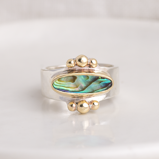 Elongated Affinity Ring ◇ Abalone ◇ Size 5.75