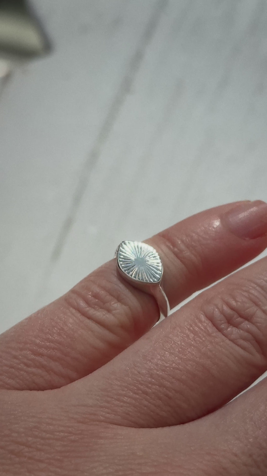 Engraved Mini Vision Ring ◇ Made in your size.